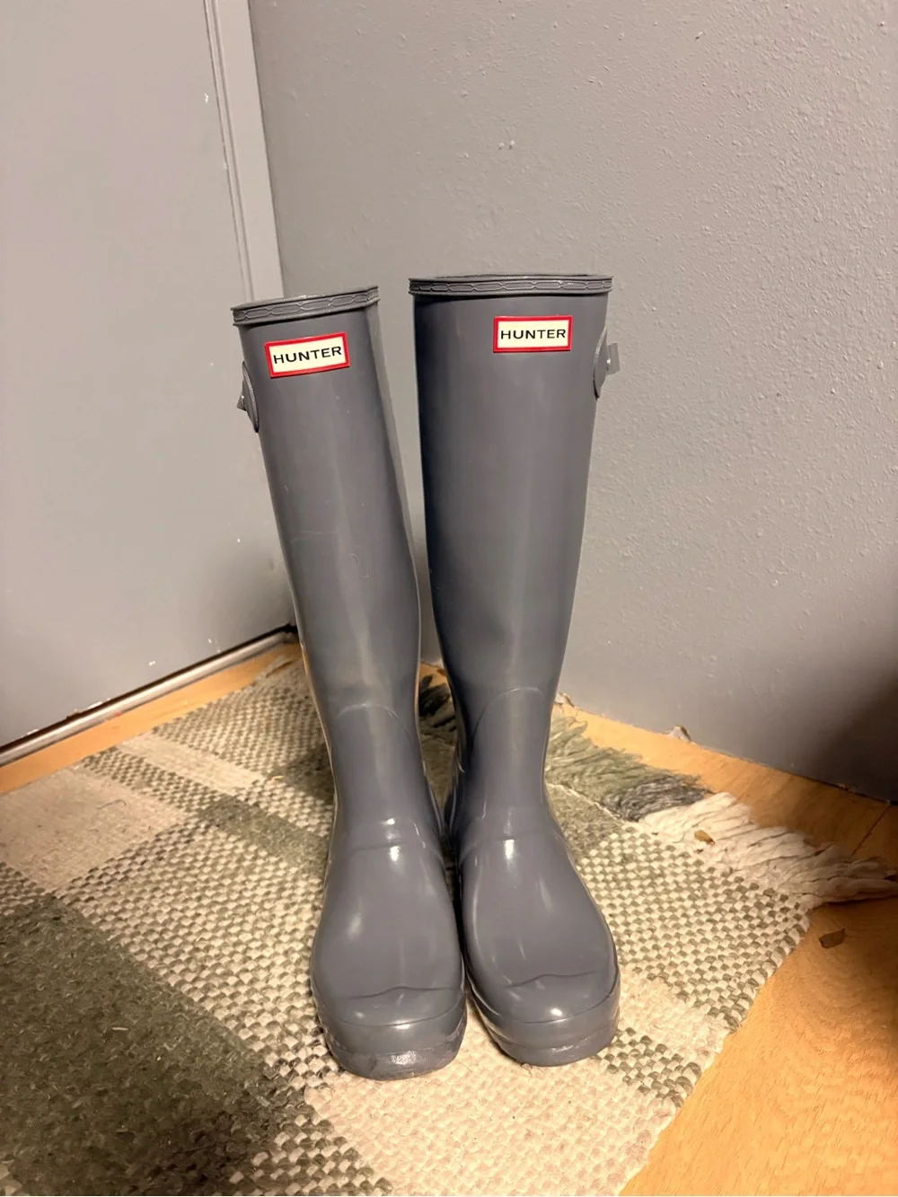 Hunter Boots Tall Gloss Rain Boot in Slate Gray